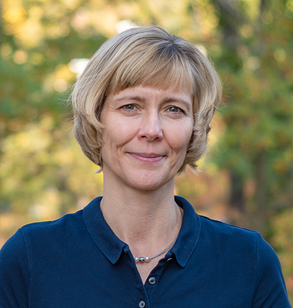 Das Bild zeigt Frau Dr. Eva-Maria Robel, Gynäkologin in der Frauenarztpraxis in Markkleeberg im Portrait.